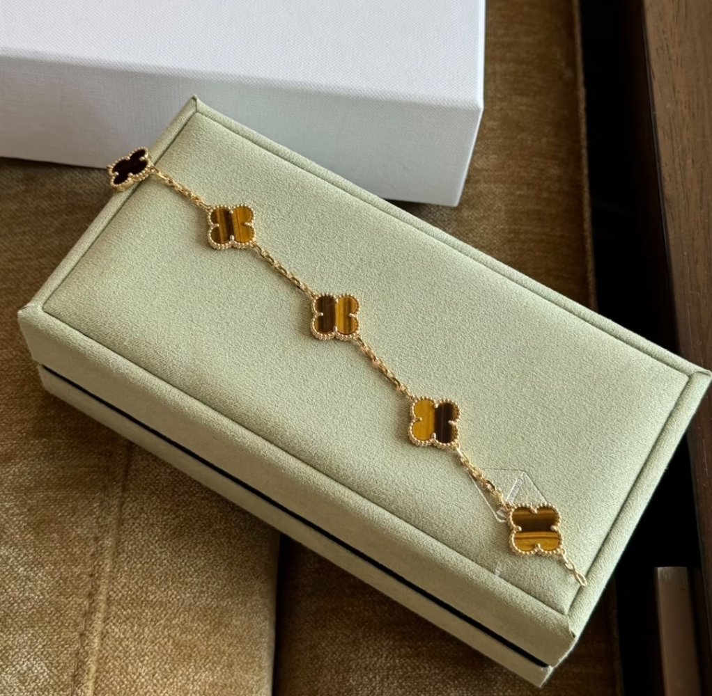 A bracelet фото 7