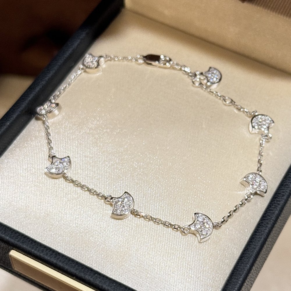 A bracelet фото 8