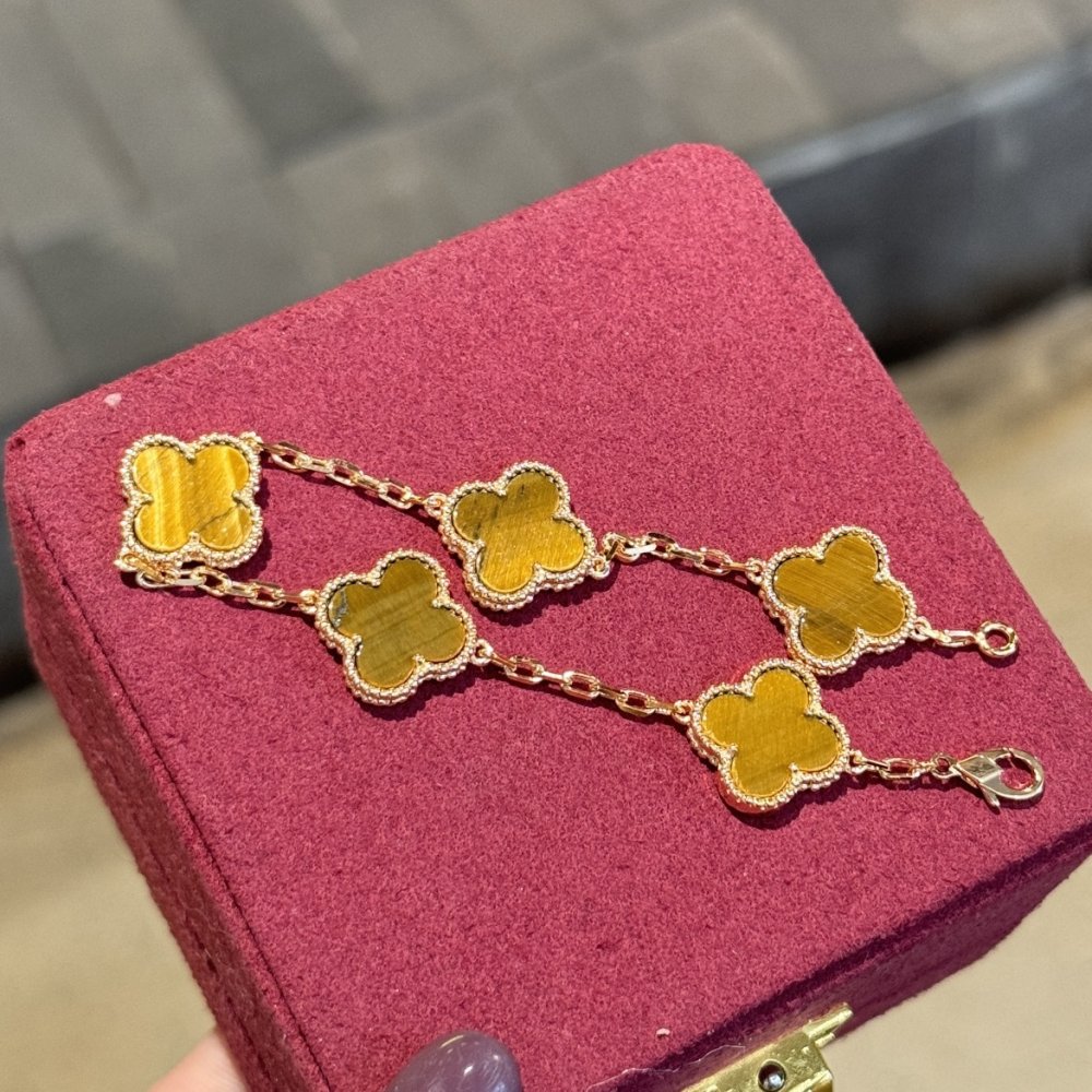 A bracelet фото 9