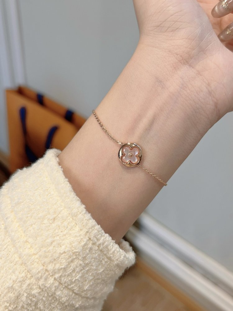 A bracelet фото 9