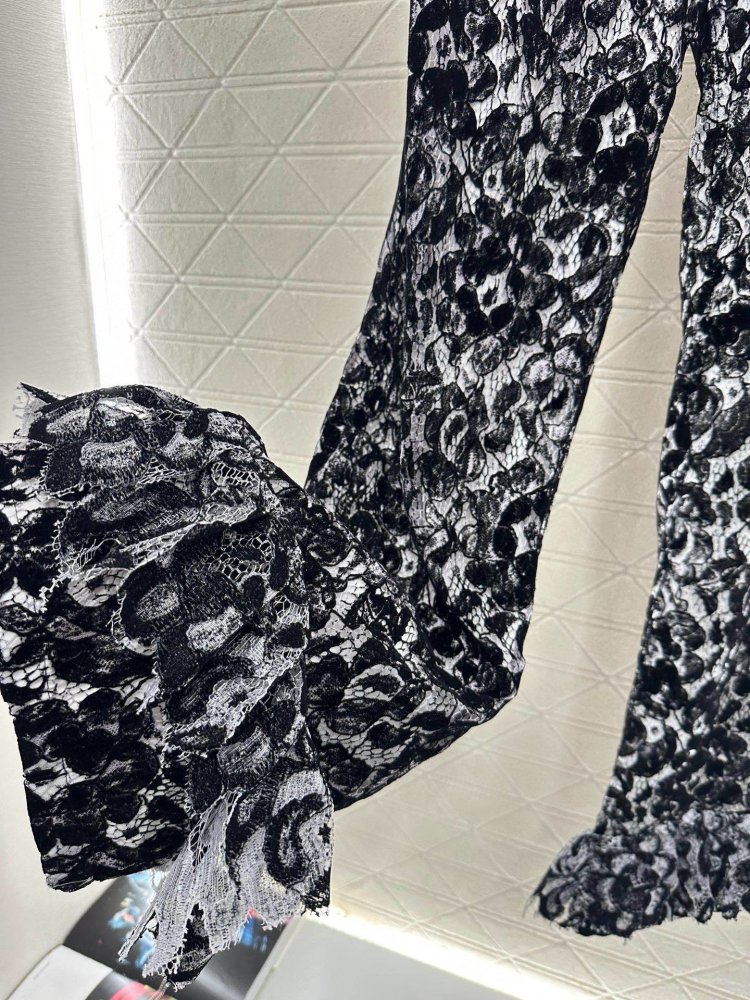 Брюки женские расклешенные фото 3