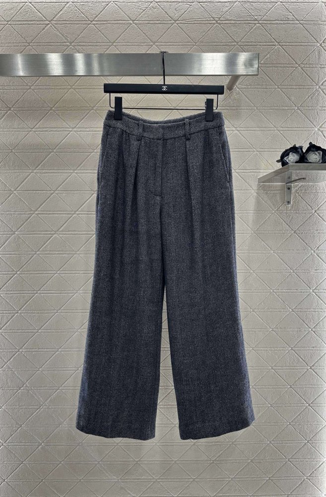 Брюки жіночі