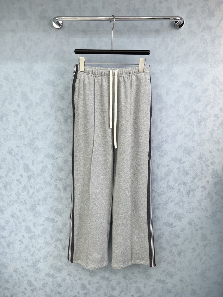 Брюки жіночі