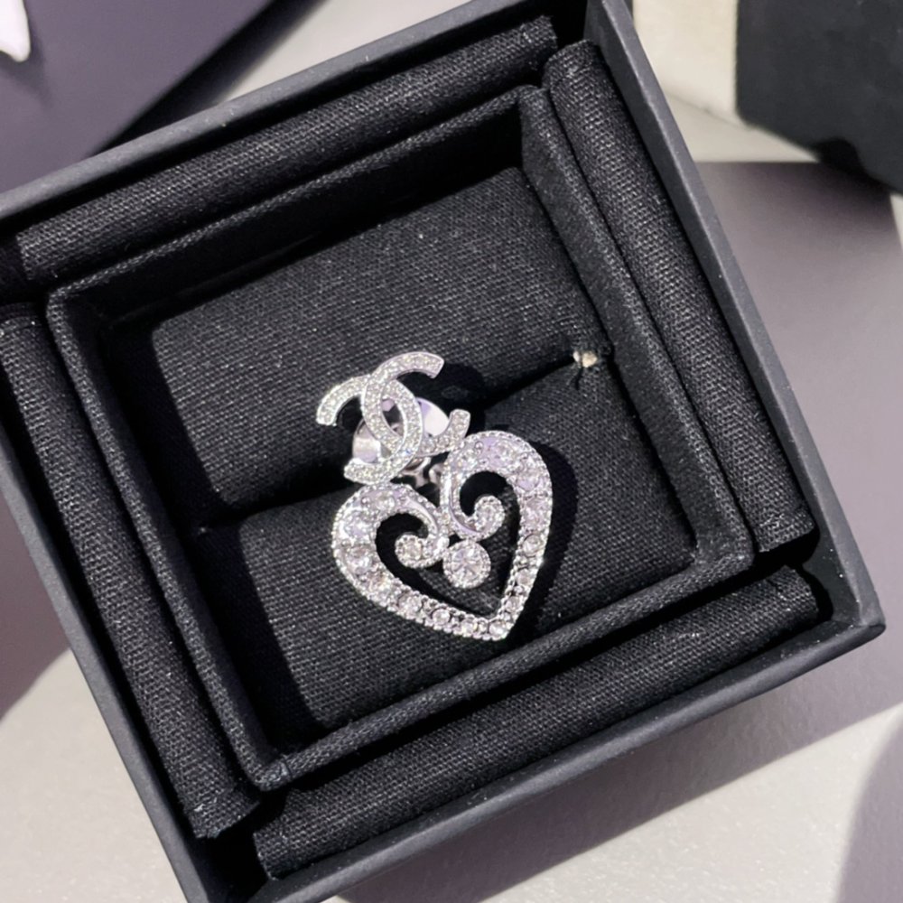 Брошка фото 2