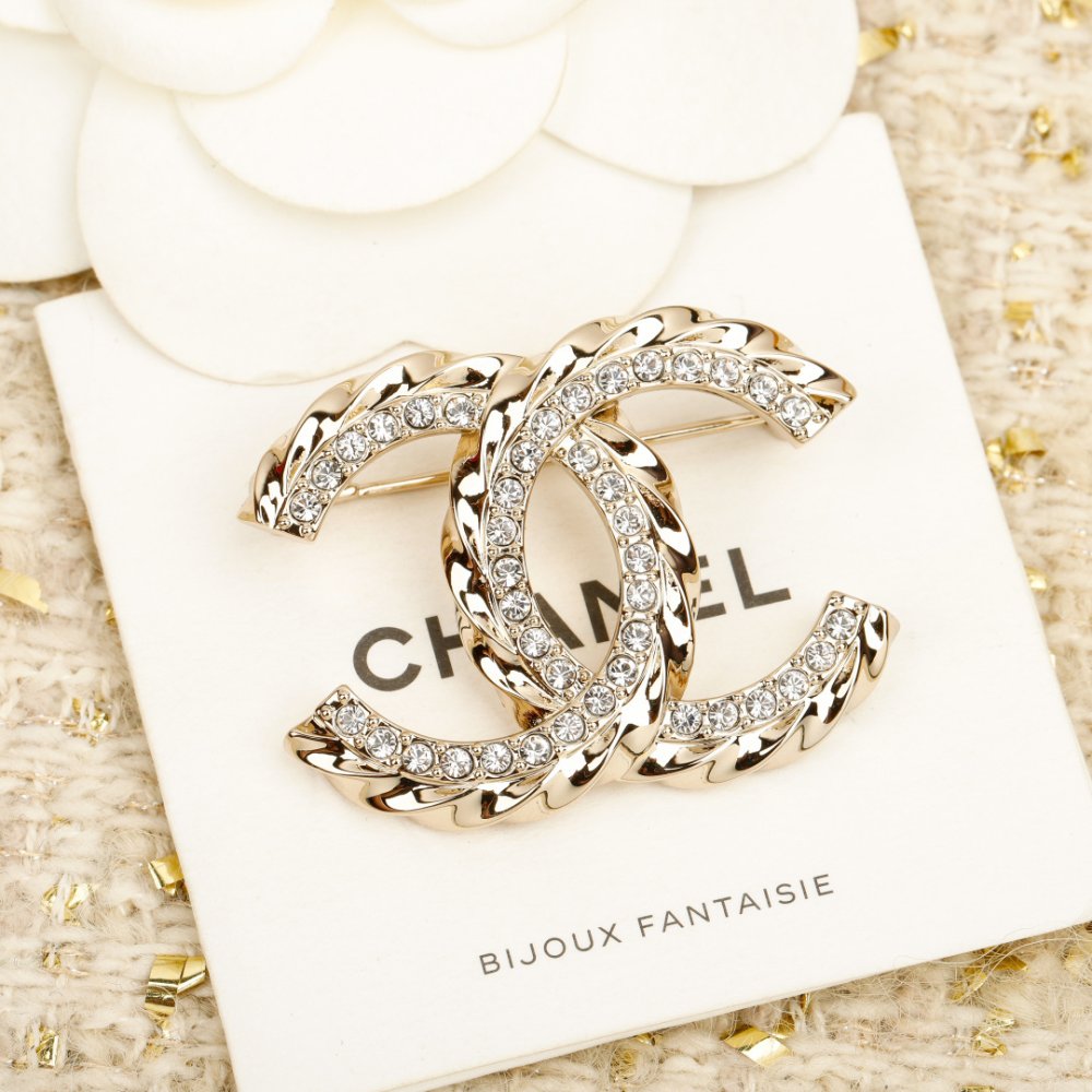 Брошка фото 3