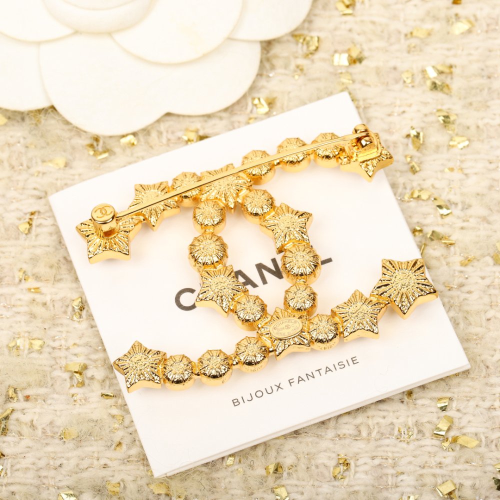 Брошь фото 4