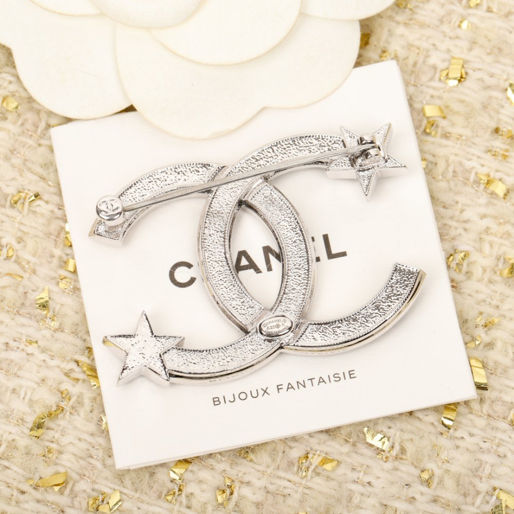 Брошь фото 4