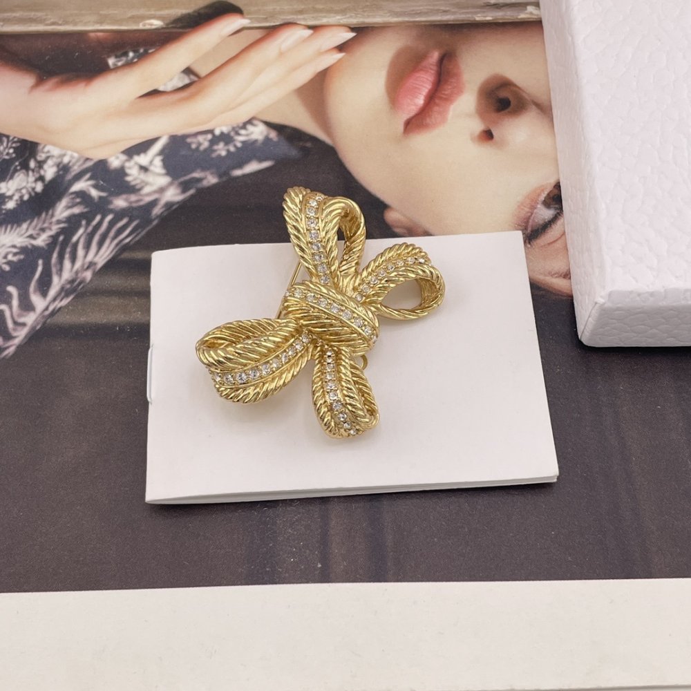 Брошка фото 4