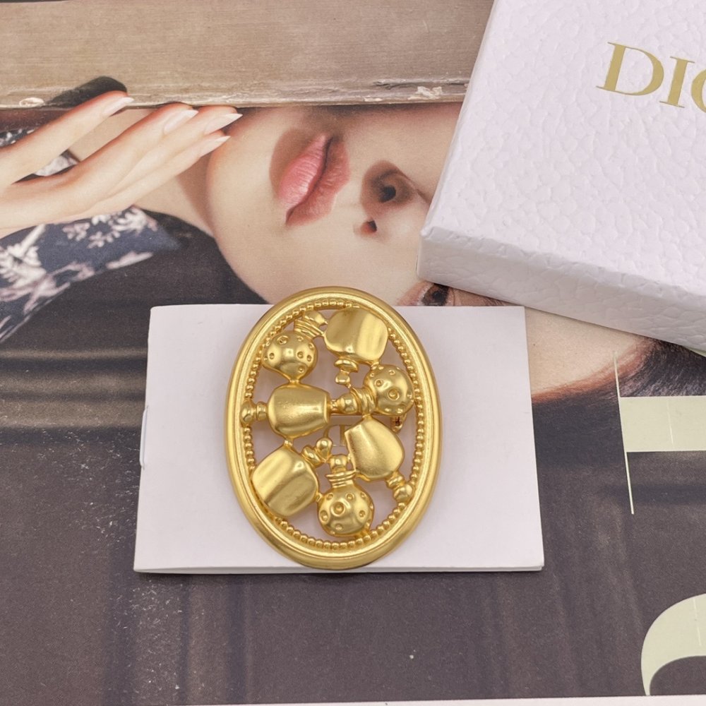 Брошка фото 5