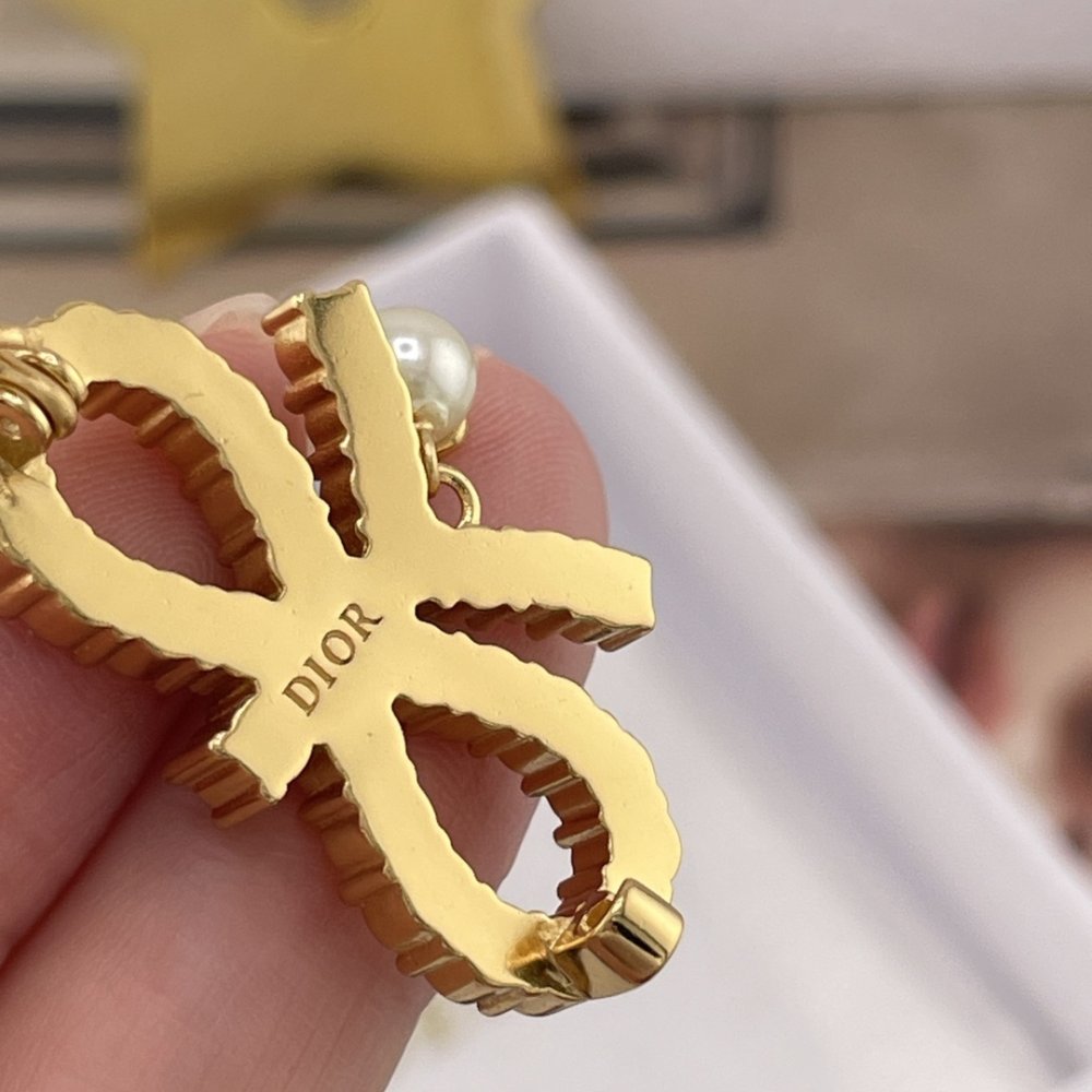 Брошь фото 6