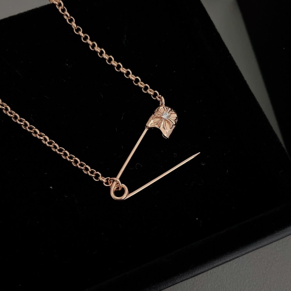 Брошь фото 8