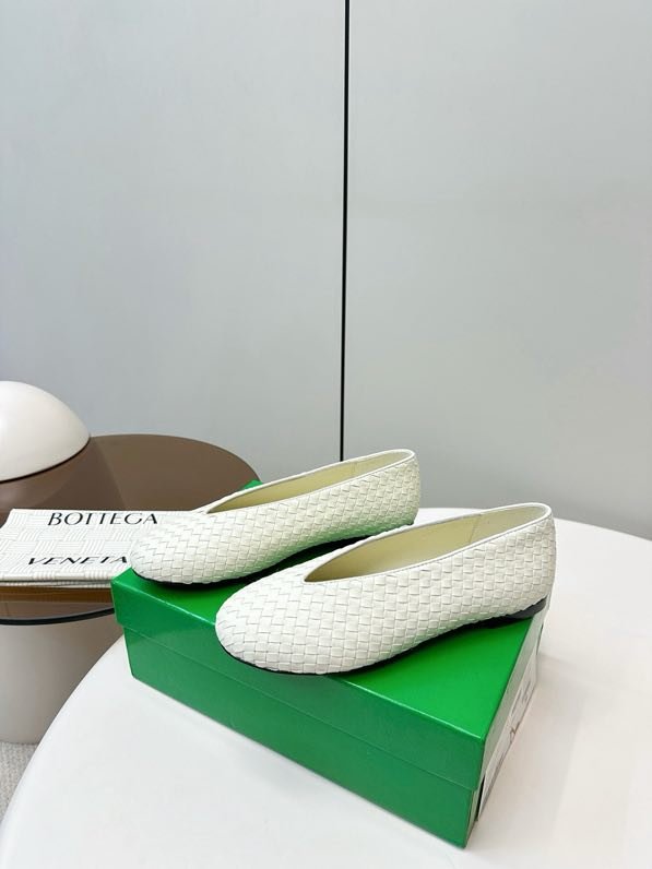 Бвлетки шкіряні