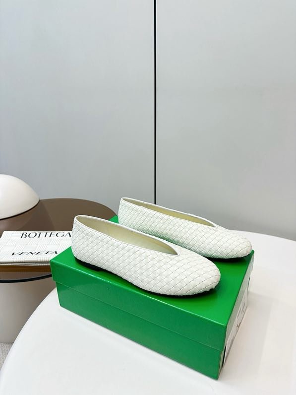 Бвлетки шкіряні фото 8