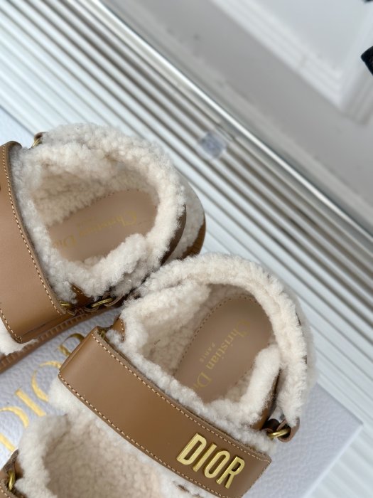 Sandals on fur фото 8