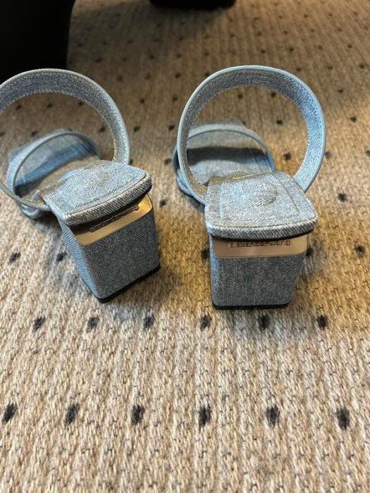 Босоножки фото 8