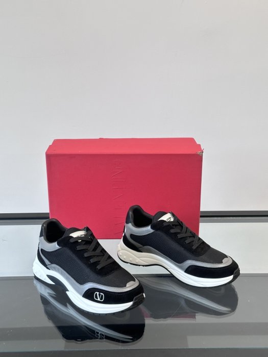 Кроссовки фото 5