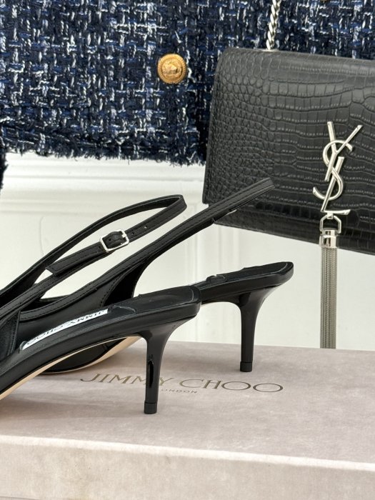 Босоножки фото 6