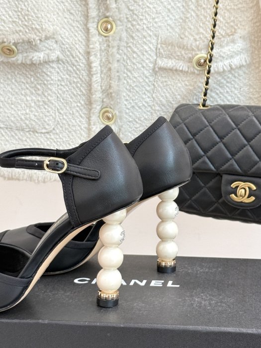 Босоножки фото 6