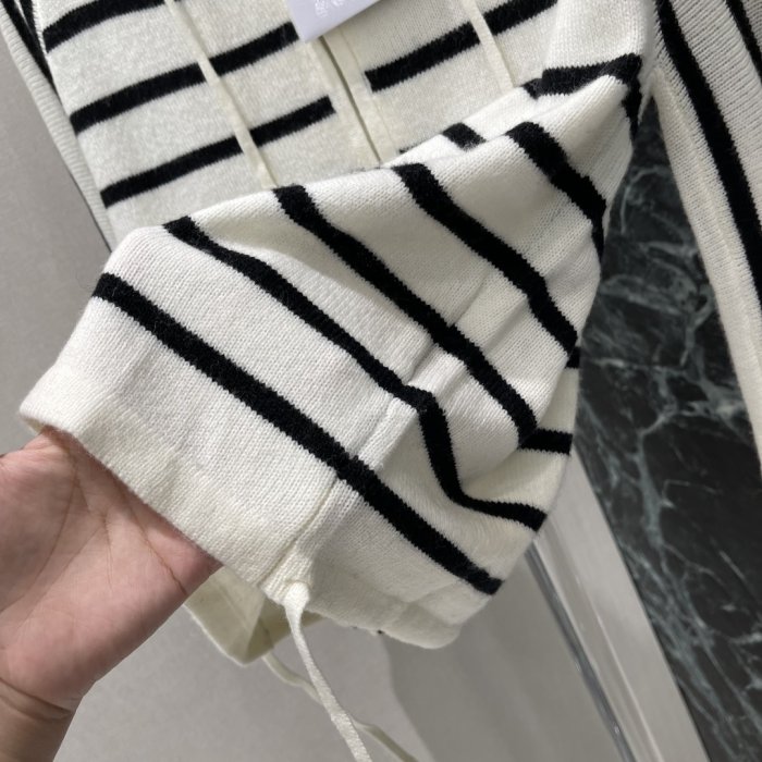 Кофта жіноча фото 6