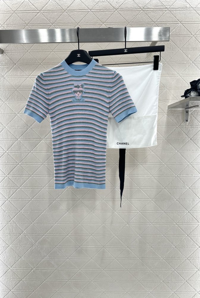 Футболка жіноча фото 9