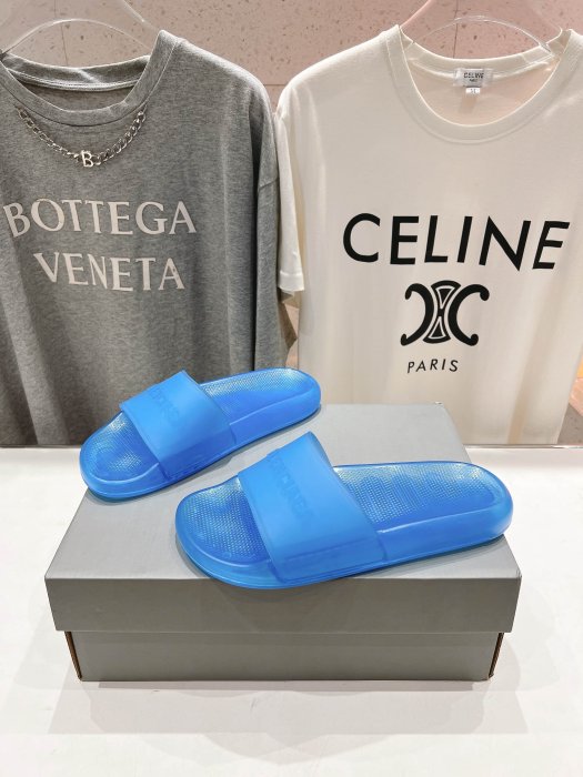 Шлепанцы фото 4