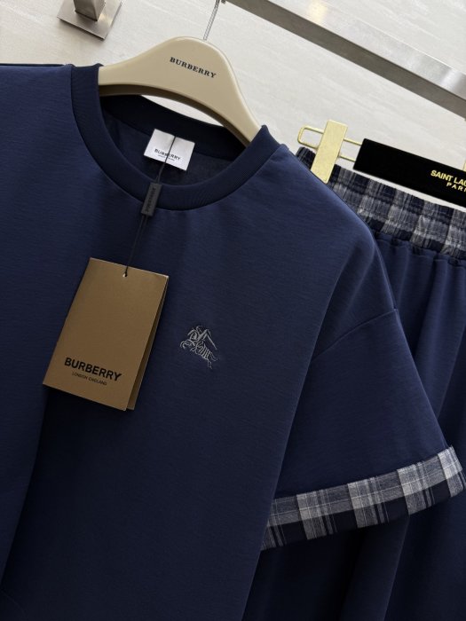 Costume female фото 4