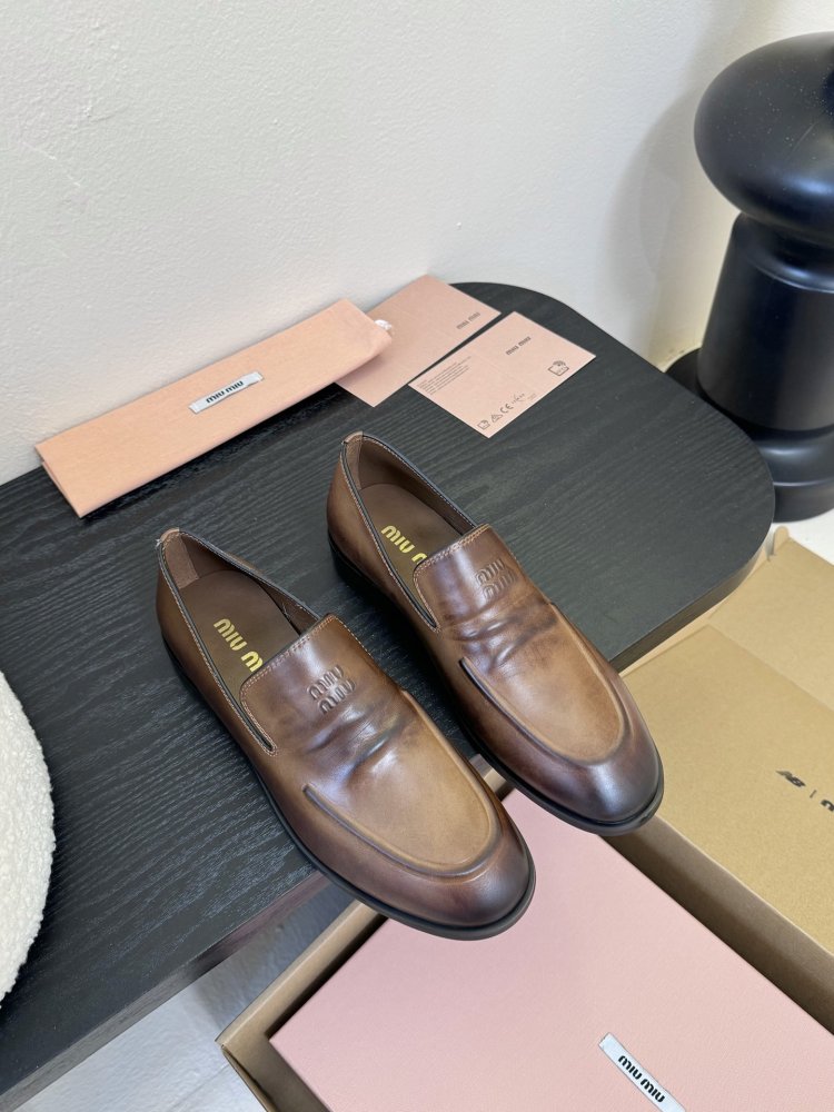 Туфлі жіночі