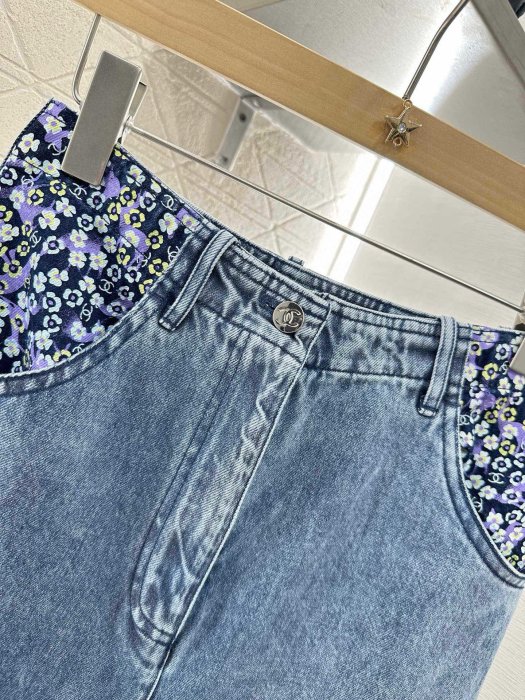 Джинсы женские фото 4