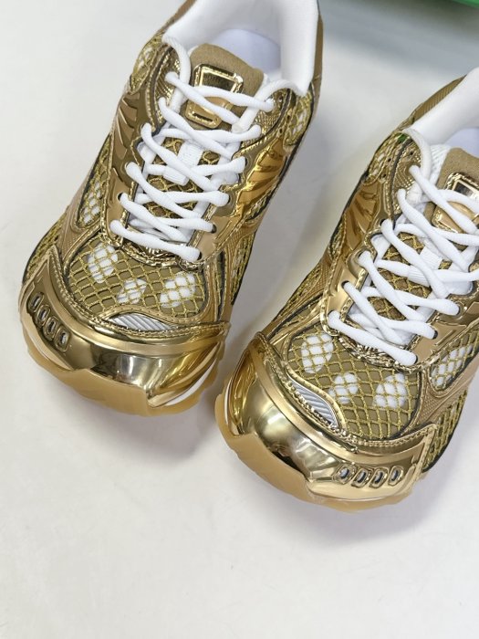 Кроссовки фото 7