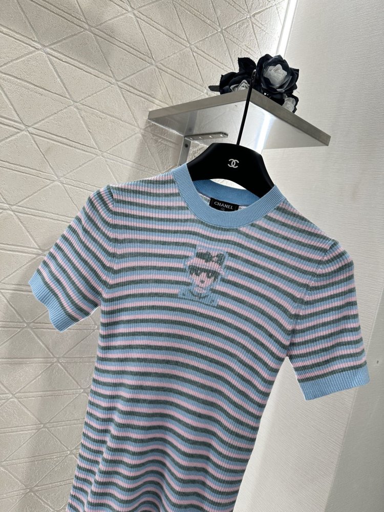 Футболка жіноча фото 6