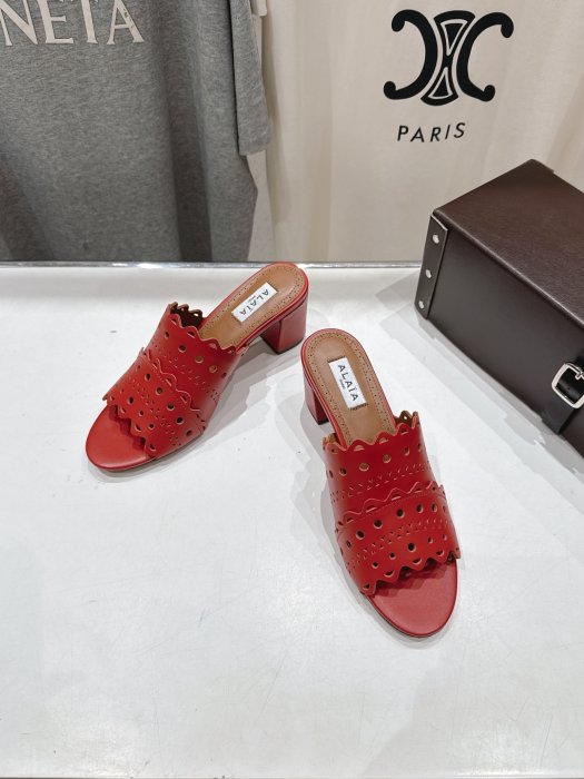 Босоножки фото 2