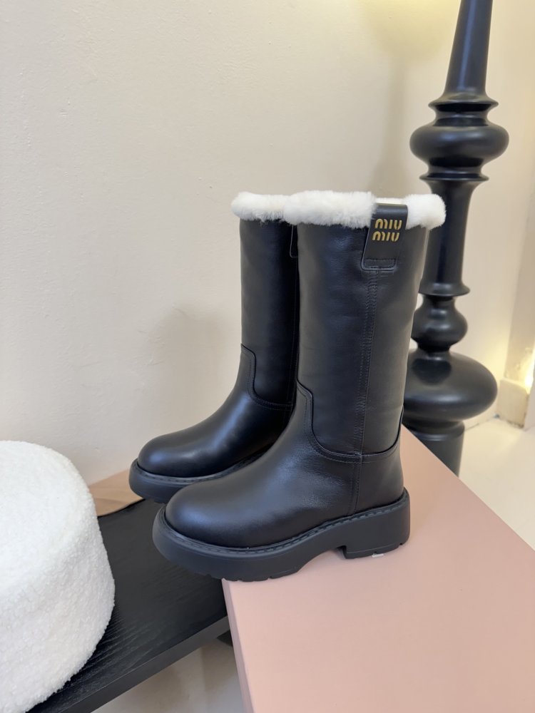 Boots women's фото 5