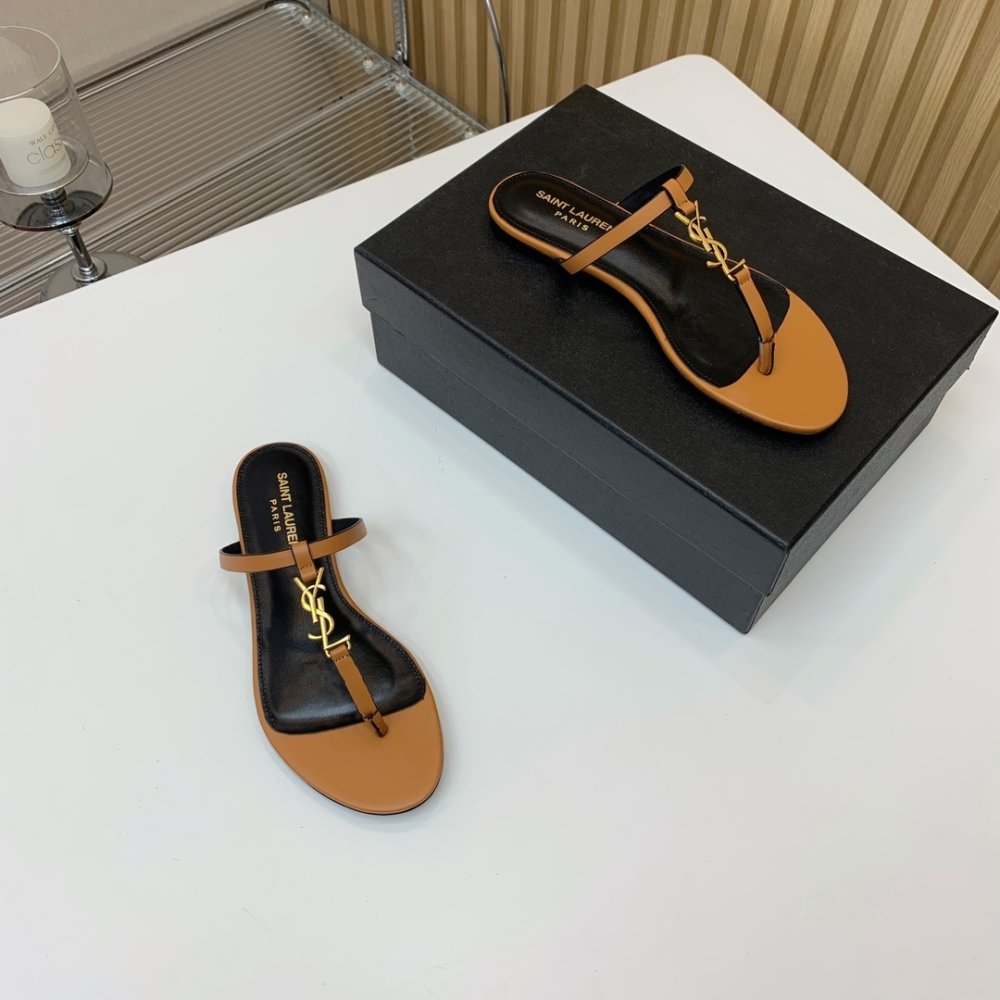 Шльопанці жіночі фото 7