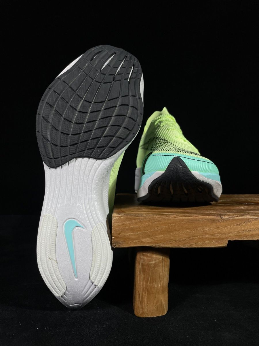 Sneakers ZoomX Vaporfly Next 2 Barely Volt Turquoise CU4123-700 - the size 44.5 фото 6