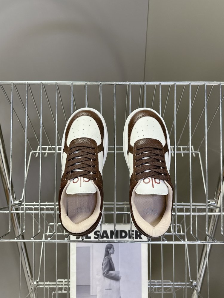 Кросівки жіночі фото 6