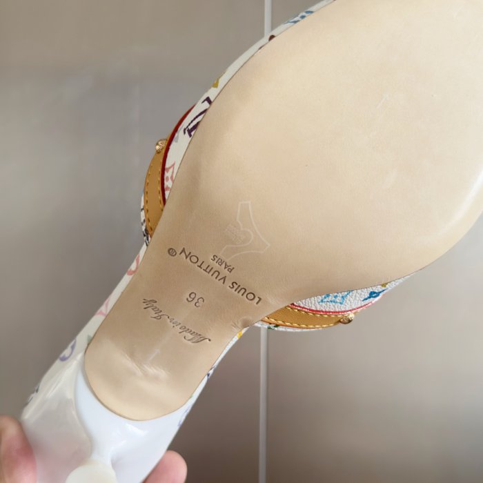 Босоножки фото 9