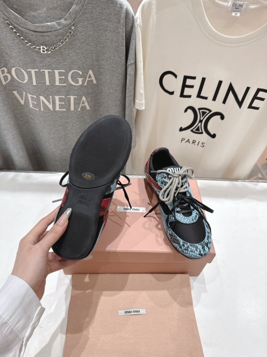 Кроссовки фото 9