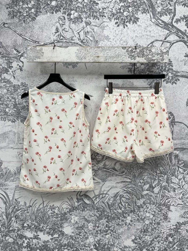 Costume female фото 7