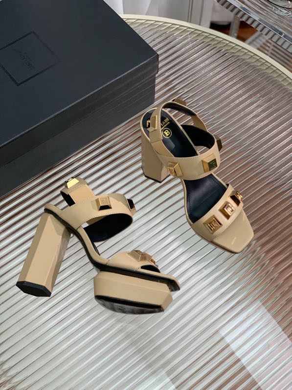 Sandals on high heel and platform, light-brown фото 3