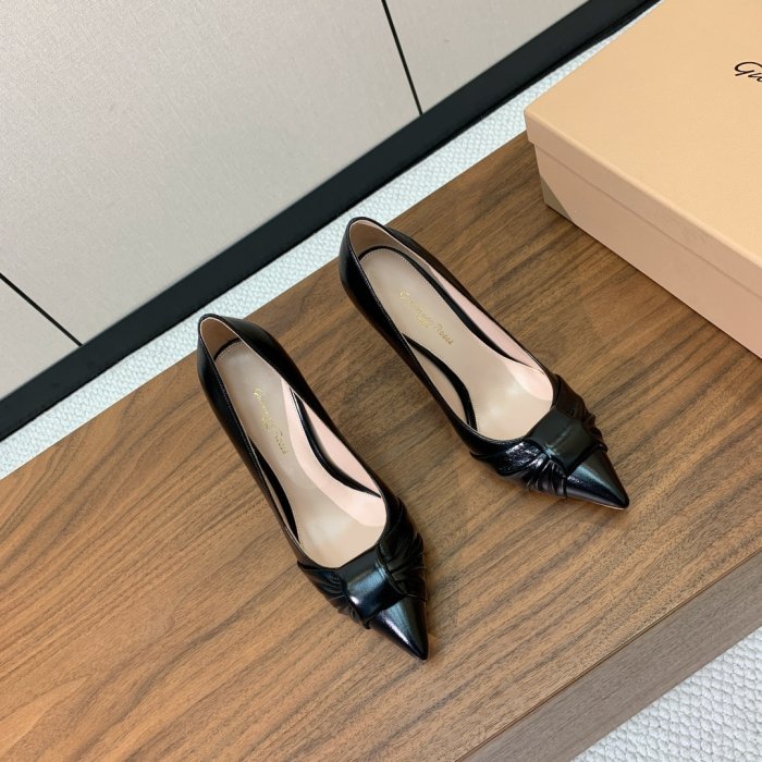 Туфли женские фото 8