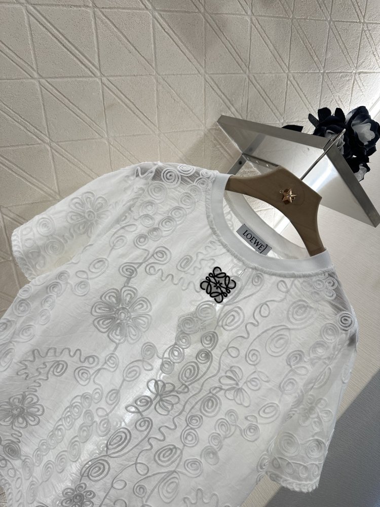 Футболка жіноча фото 4