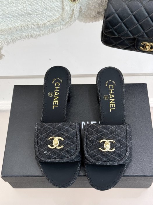 Босоножки фото 5