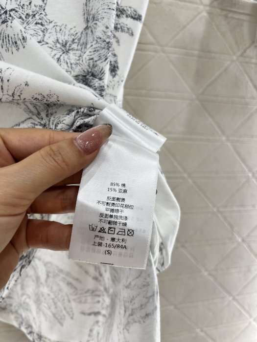 Футболка жіноча фото 9