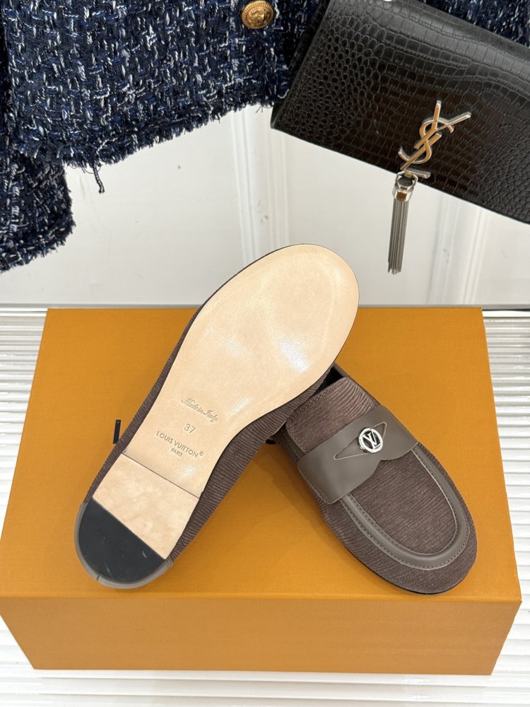 Туфли женские фото 9