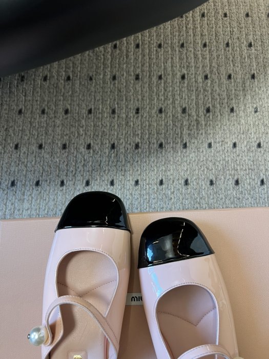 Босоножки фото 8