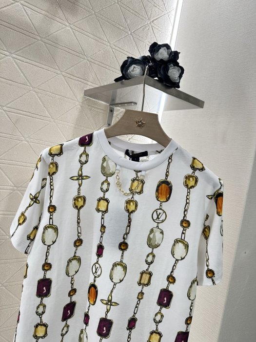 T-shirt women's фото 8