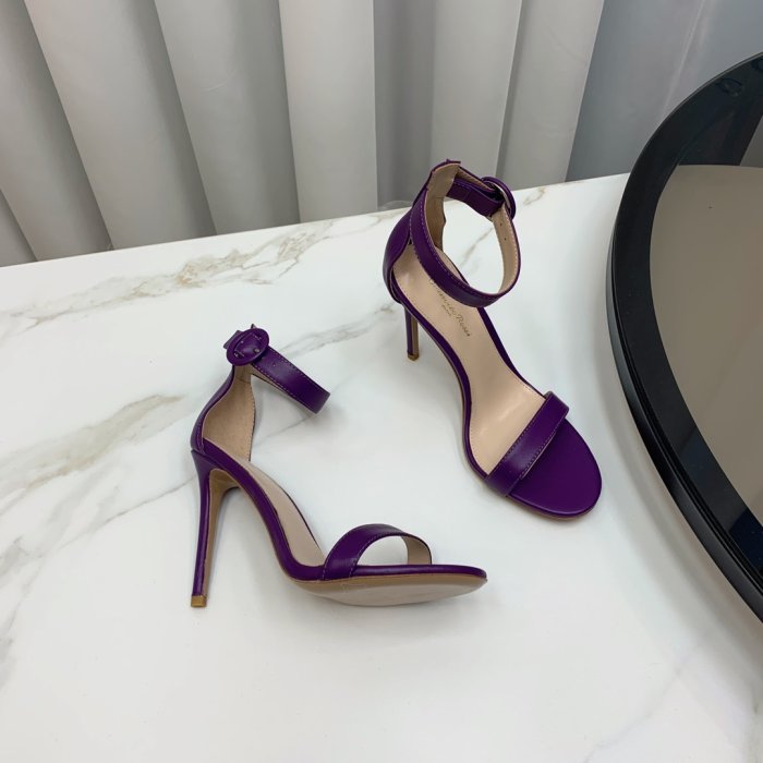 Босоножки фото 5