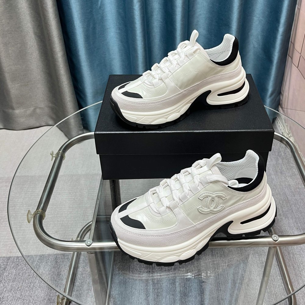 Кроссовки женские фото 4