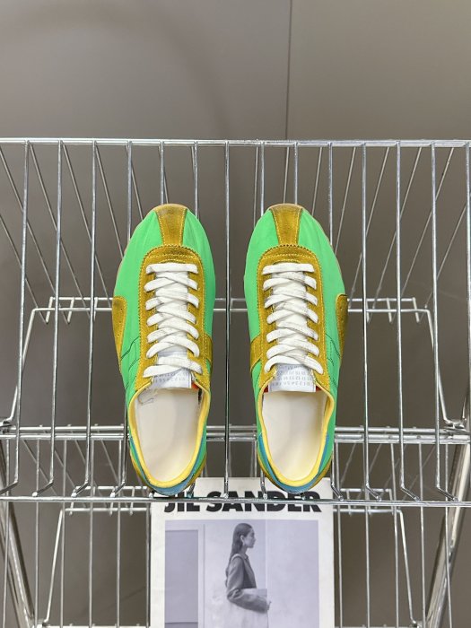 Кроссовки фото 6