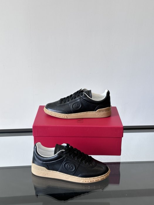 Кросівки чоловічі фото 4